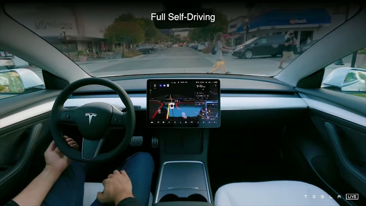 Elon Musk Says He’ll Live Stream 1st Tesla FSD V12 Drive Next Week ...